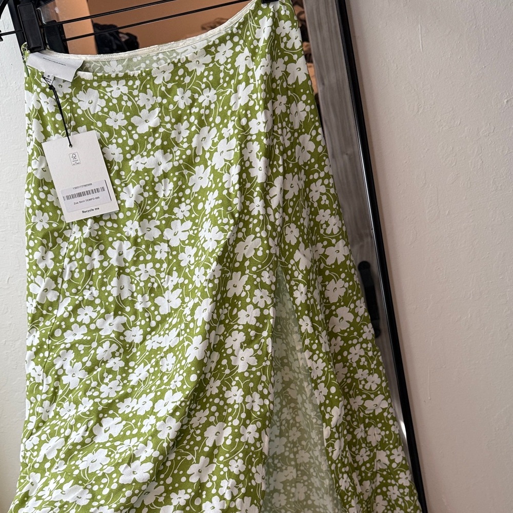 Nwt midi reformation zoe skirt - Picture 5 of 10